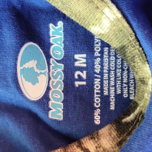 NWT Mossy Oak "Born Wild" onesie/bodysuit - Picture 2 of 4